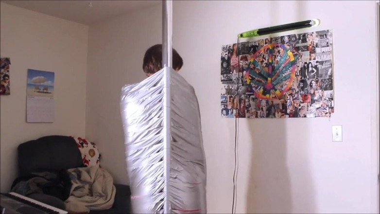 Selfgags classic: Pris en flagrant délit d'éjaculation !