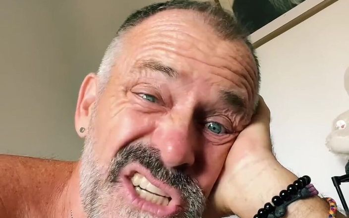 Daddybearvlc: Duminică fericită!!
