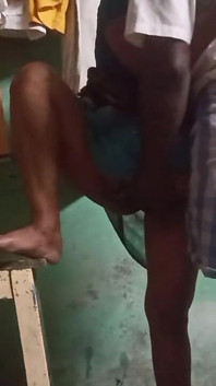 Tamilă desi - Penis introdus în fratele vitreg și în pizda surorii vitrege