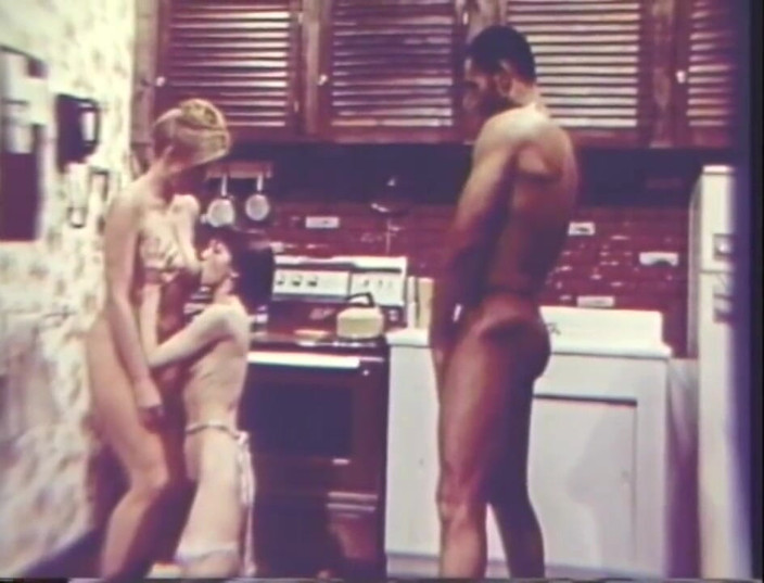 Vintage Usa: Seksi klasik sürtük yarağı alıyor!