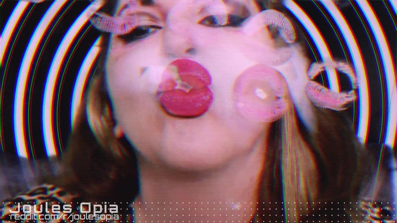 goddessjoules: Plexiglass lipstick fetish asmr ko choomti hai