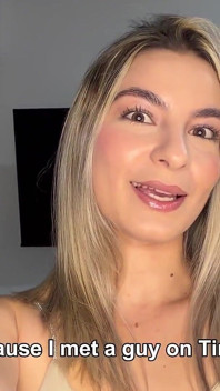 Mám rande s klukem na Tinderu a dopadlo to lépe, než jsem plánoval... Nečekal jsem jeho obrovský penis