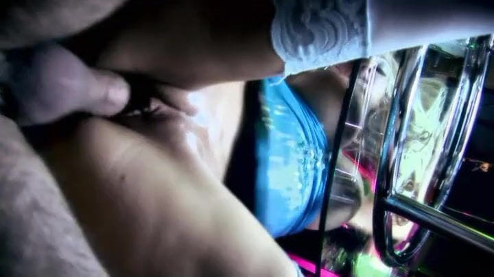 Cryptostudios: Freche und versaute damen lutschen und reiten großen schwanz von...