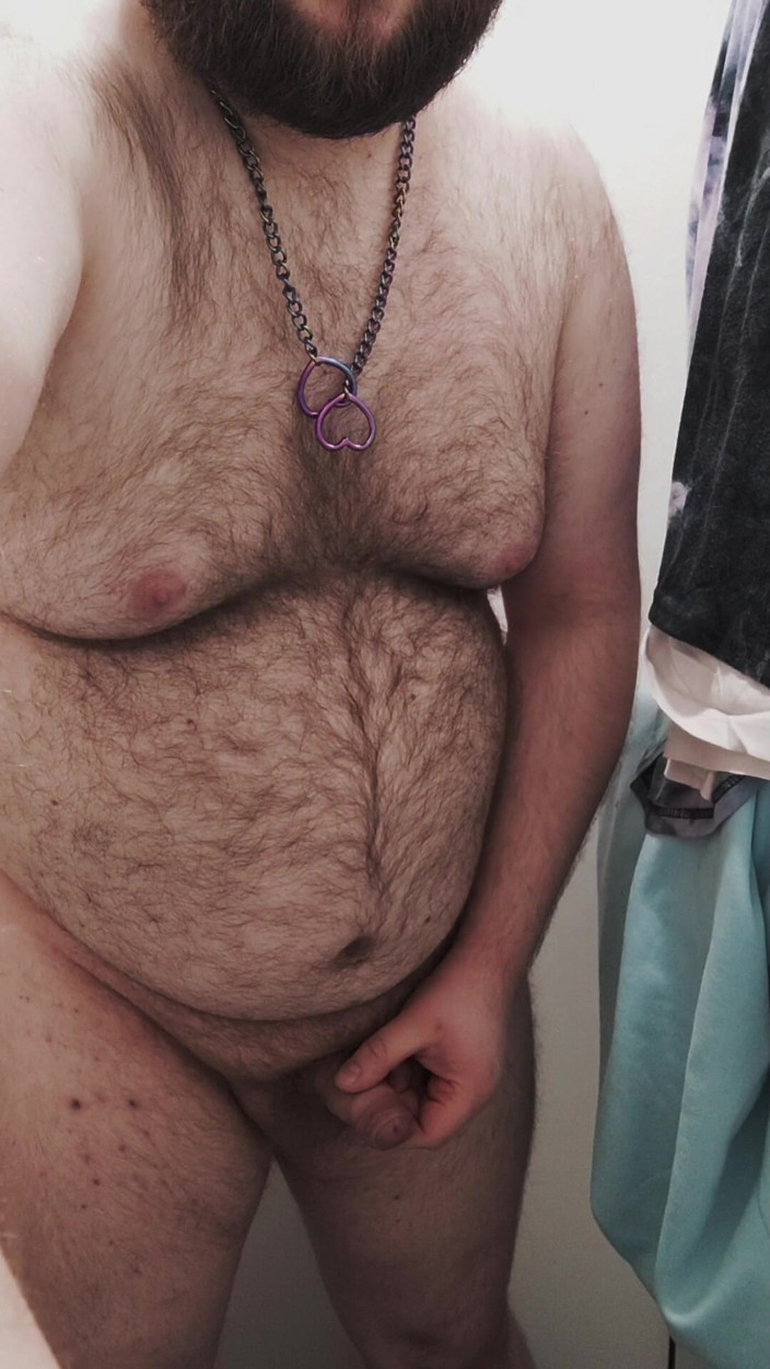 BearPup Akuma: Gros Ours Se Branle Sur Les Toilettes Et Lèche Son...