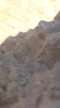 Adrianne op het strand! Knipperende video!