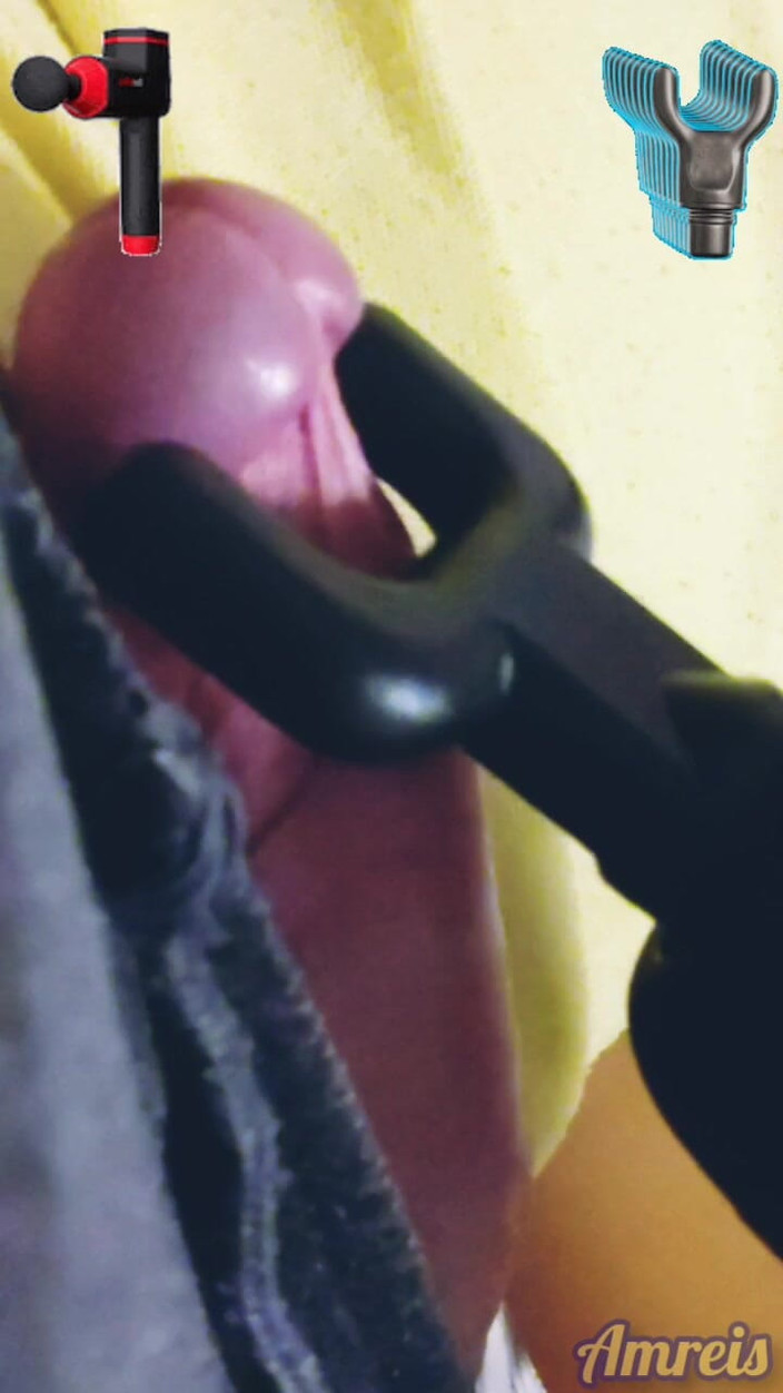 Amreis: Massage gun vergnügen. Zeitlupe vibration.
