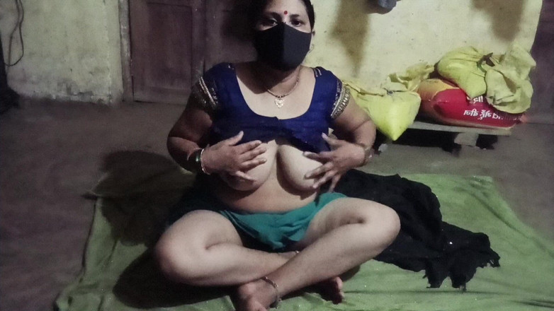 Desi_bhabhi121: Desi Bhabhi Nahá kundička Forplay část 1