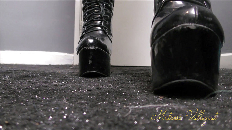 Mxtress Valleycat: Nezasloužíš si víc než mé boty