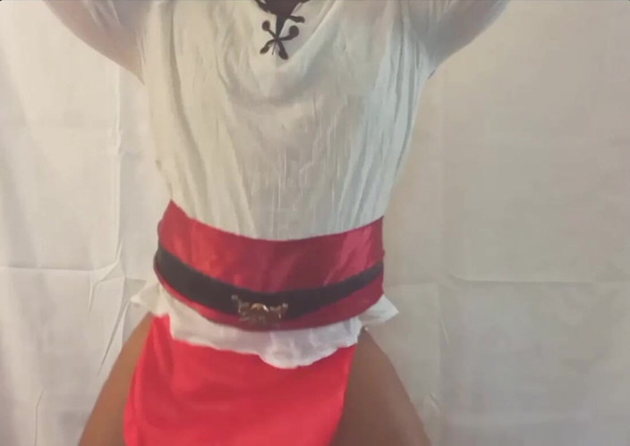 Eddie Venezuela: Pirát cosplayer Honí!