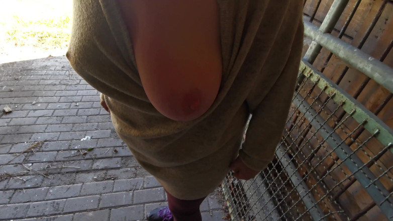 Bouncy Tits Action: Hard Titslapping Just for Fun