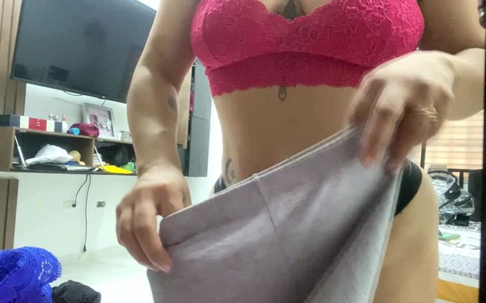 IRINA 69 STAR: Une caméra amateur filme ma voisine