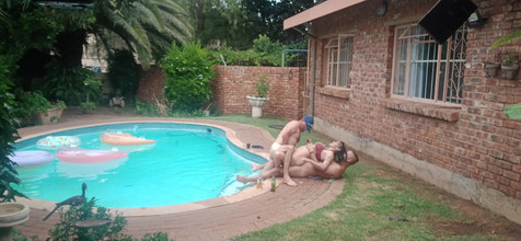 Bigjoefuckalott: Byla tak nadržená, takže používáme dva ptáky