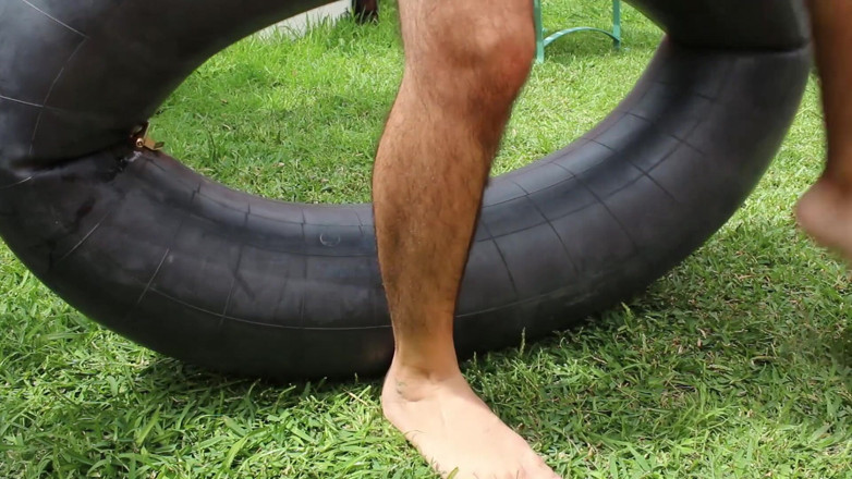 Inflatable Lovers: Innertube