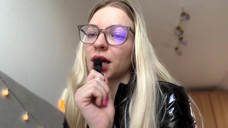 Goddess_Bella_Rae: Właśnie odsłonięłeś się jako maminsynek! Asmr odgrywanie roli