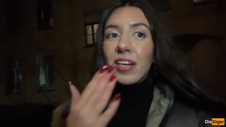 Dis Diger: Trucco rovinato sborrata sul viso - passeggiata con sborra pubblica in...