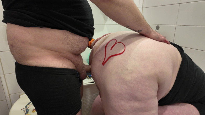 Twittiy: Sessione Di Sesso Con La Mia Sottomessa Preferita, in Lingerie...