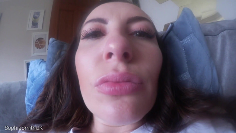SophiaSmithUK: ASMR - ceață și sărutări cu lentilă
