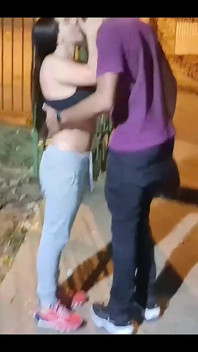 Am întâlnit un urmaritor la Bosque Maia în Guarulhos și ne-am dus să fut în mijlocul pădure!
