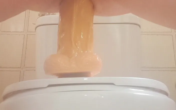 covo_sissy_cross: A Close-up in the Bathroom of Me Sitting on My...