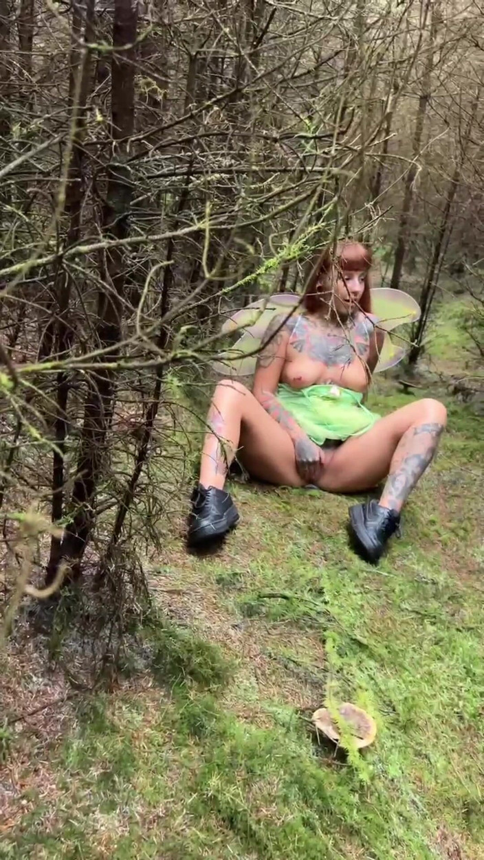 Yourfavecumslut: Pixie atrapada masturbándose termina con un enorme facial