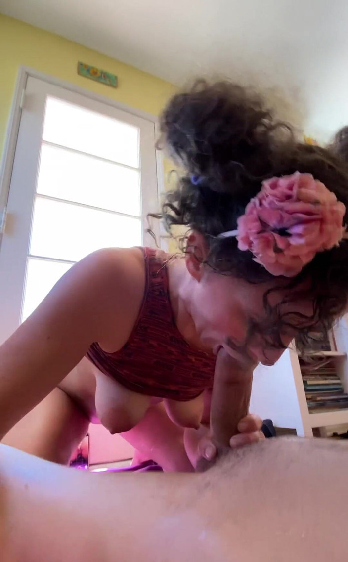 VibeWithMommy: Anneler yine iş başında çılgın sikiş geliyor