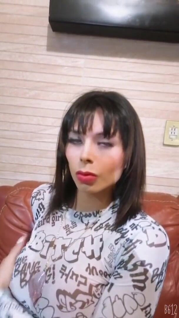 Barbietransxxxx: trॅni dost ko oral seks de rahi hai