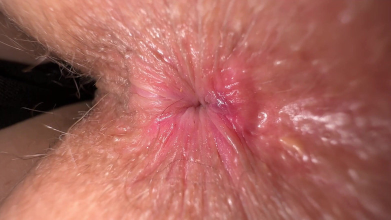 Gigi oficial: Awek sudah berpeluh, peminat melakukan yoga, saya menghidunya sepanjang malam