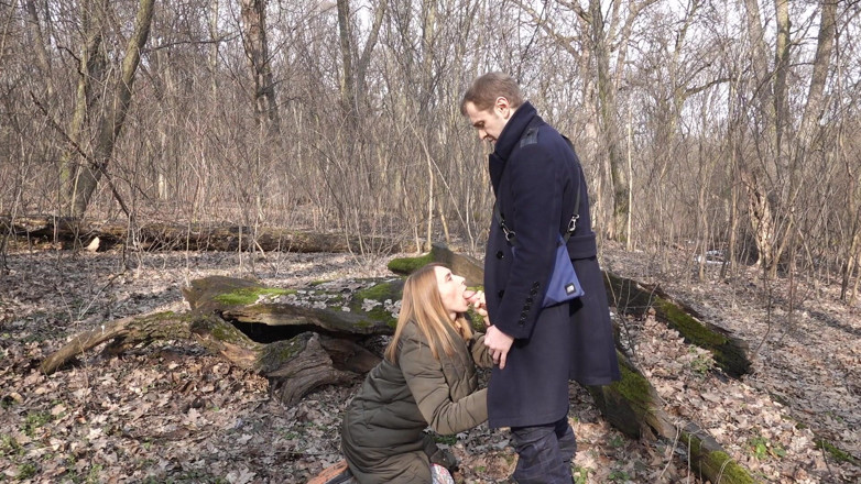 Anal Fans Couple: Hezká dívka na prvním rande udělala sladké rychlé kouření v...