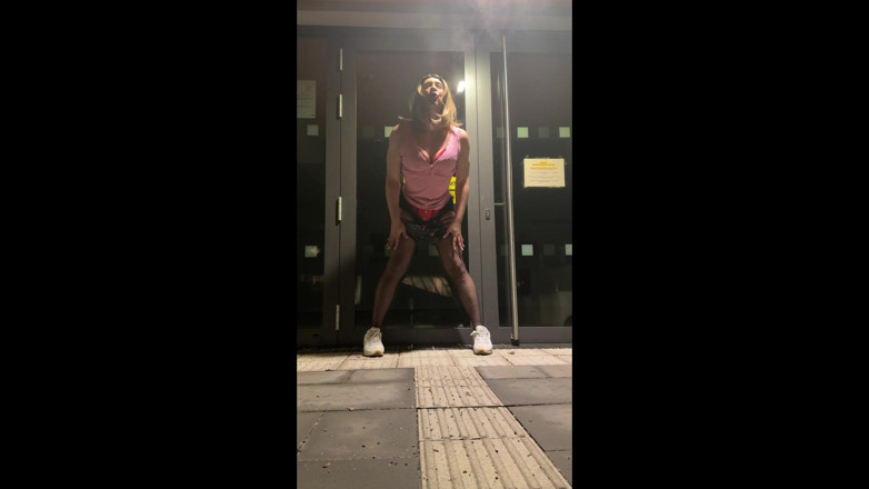 SissyDaniella: Sissy chơi hậu môn trong và ngoài