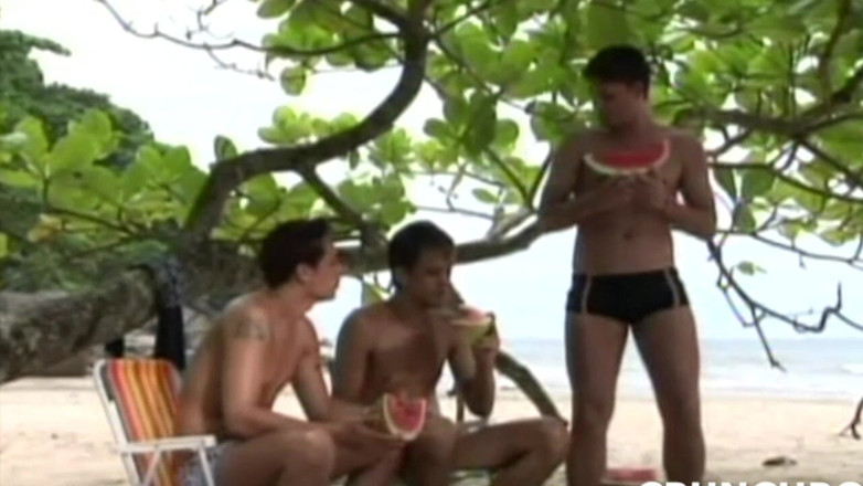 Crunch Boy: Latinoameričanka Twink Fuckin Barebac s kamarádem