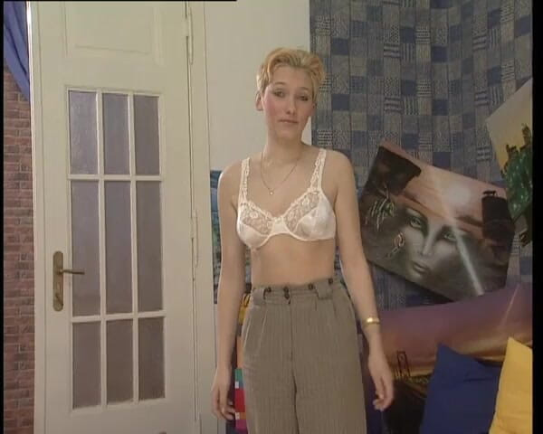 YOUR FIRST PORN: คาสติ้งกับการฉี่ใส่ ยูเท