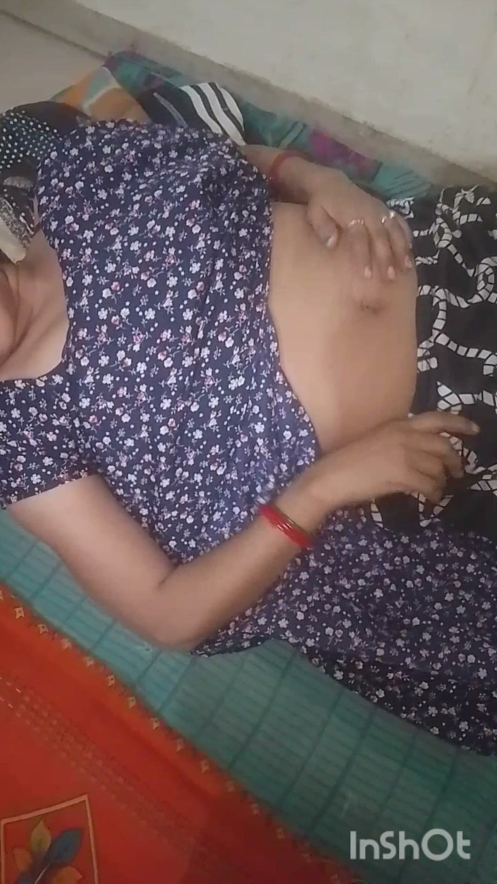 AshaDevi88: New Friend Ki Wife Ko Akele Room Me Chodne Ka...