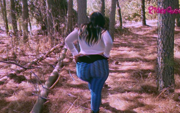 Riderqueen: Bosque caminando - video para fanáticos con cámara lenta