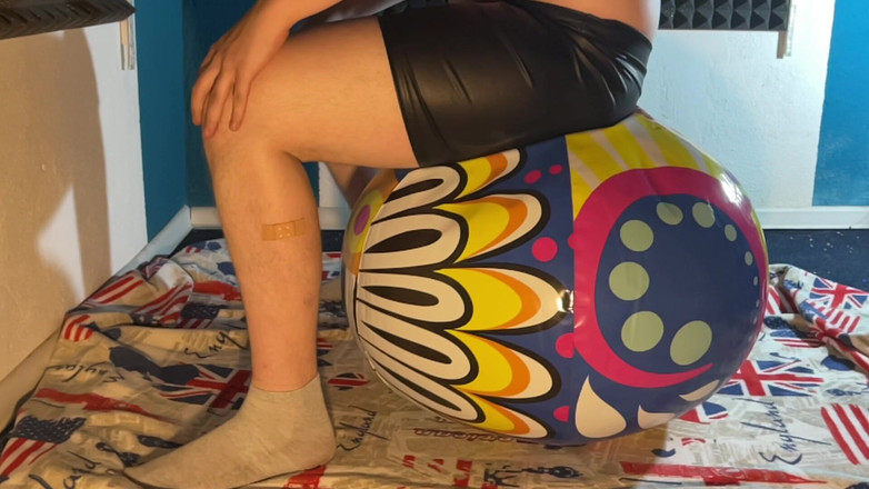 BeachBallsDuo: 우리에게 짓밟힌 3개의 거대한 100cm 비치 볼! 슬로우모 카메라 2대