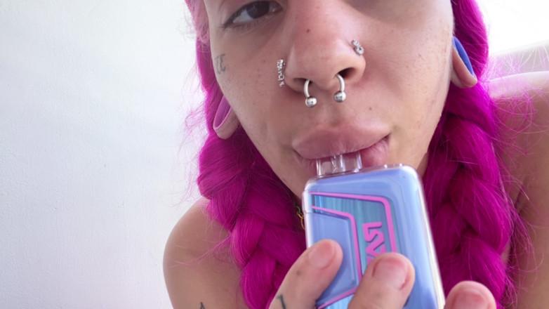 Nali Marie: Bimbo Vaping in Your Face Smoke Clouds Outdoors Balcony Vape