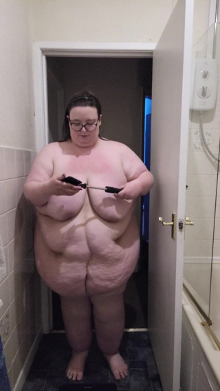 SSBBWLadyBrads: Гола важить наприкінці серпня
