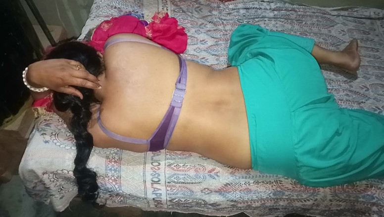 Kavita69: Indiana appena sposata succhia cazzo e sesso hardcore con il...