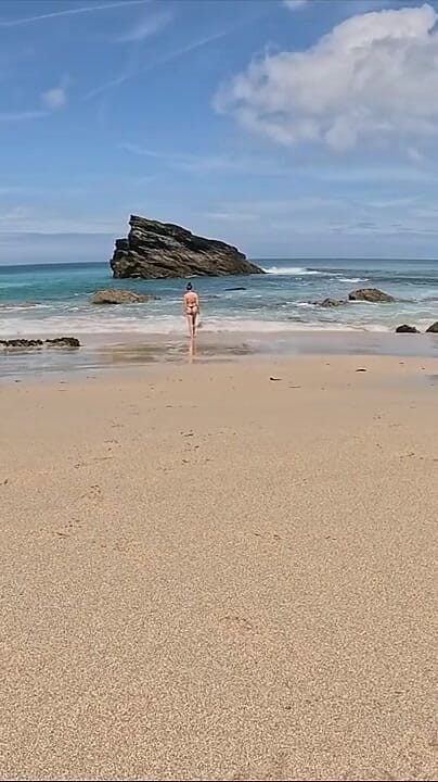 Training Zero: Femdom day på stranden
