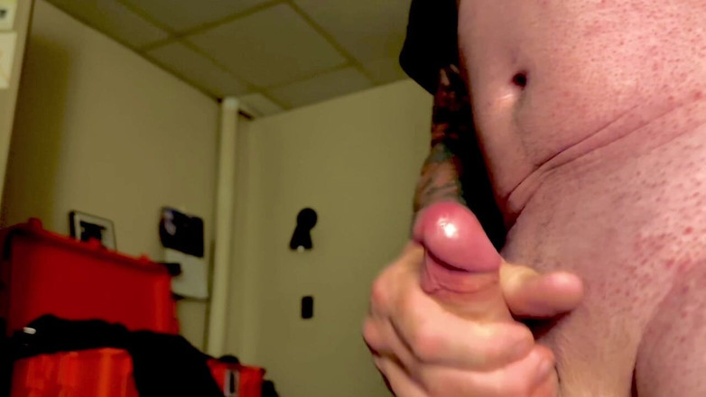 Tatted Daddy: Slow Motion Cumshot