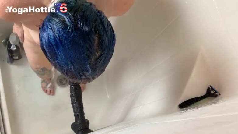 Yoga Hottie76: Grote zwarte lul spelen in de douche