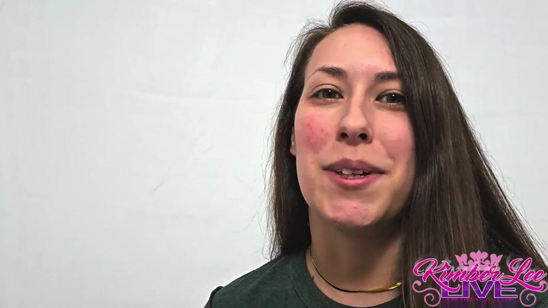 Kimber Lee: Cuck Gets a Handjob Present From Kimber Lee