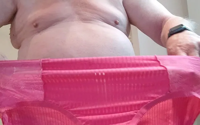 Karlchengeil: Piss panties