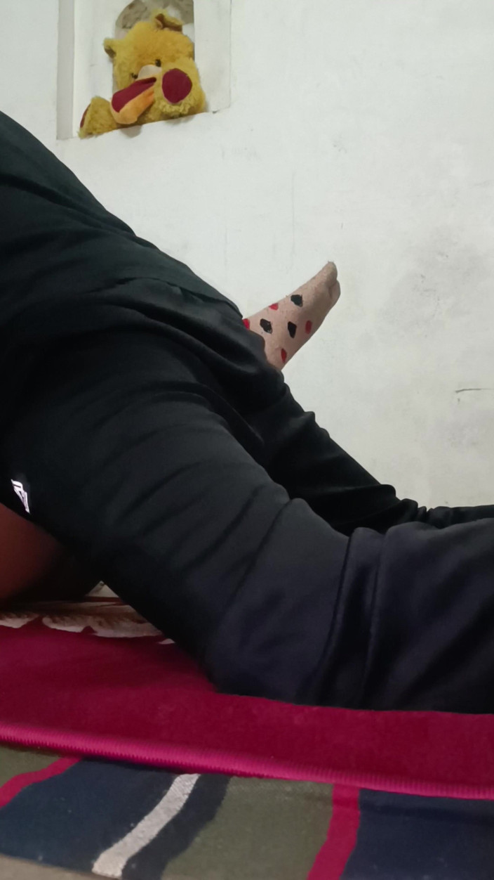 SanskariGirl1: Herkes meşgulken öğretmenim beni sert sikiyor