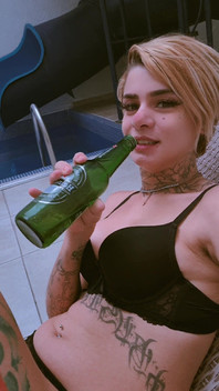 Exhibitionist