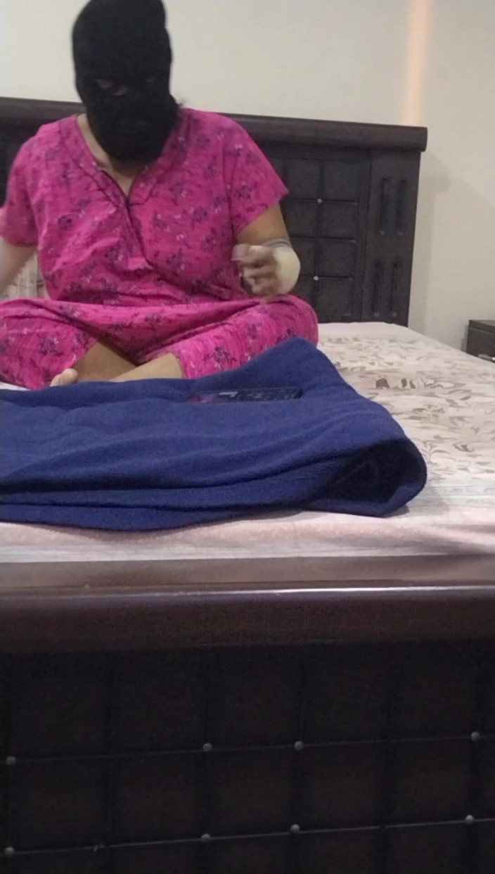 Tamil lesbian: Preparación para el servicio de videollamada