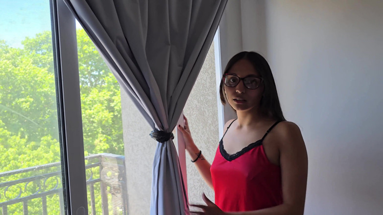 LoverDevilx: Морена просить сусіда про послугу, і він дає їй багато члена
