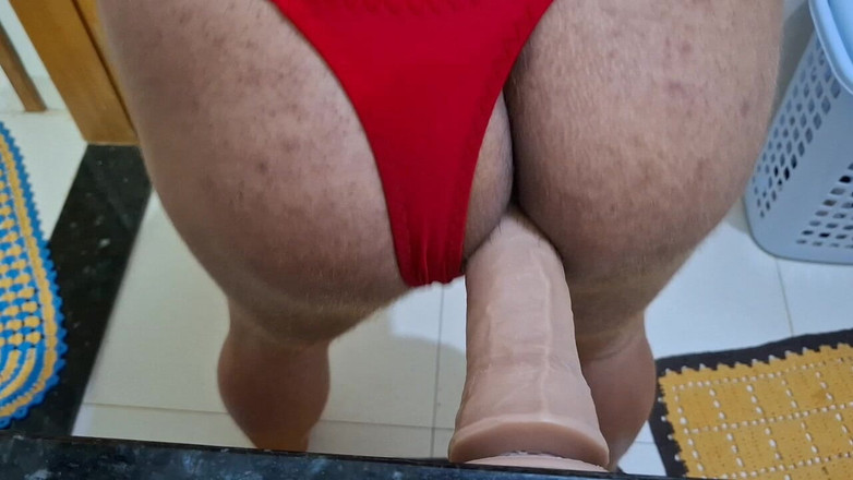 Ts Kamilla Butterfly: Cdzinha jugando con su culo