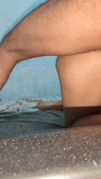 Pakistani Bhabhi Ne Apni Favorite Position Me Gaand Aur Choot Marwaii
