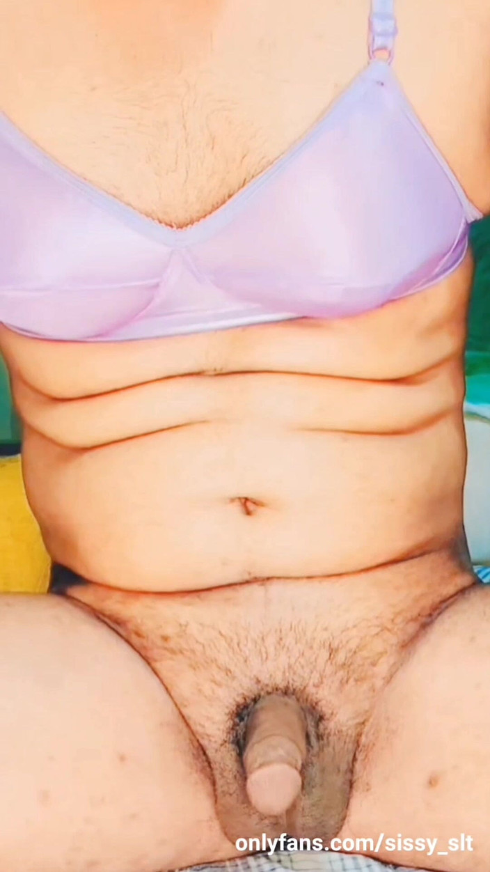 Sissy Slut Simran: Micro Dick Sissy sfeminizowane i uderzyć jej bezużyteczny clitty