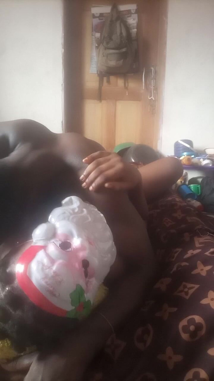 Oladi plenty tv: Krissjoh和丑陋的女孩被放下